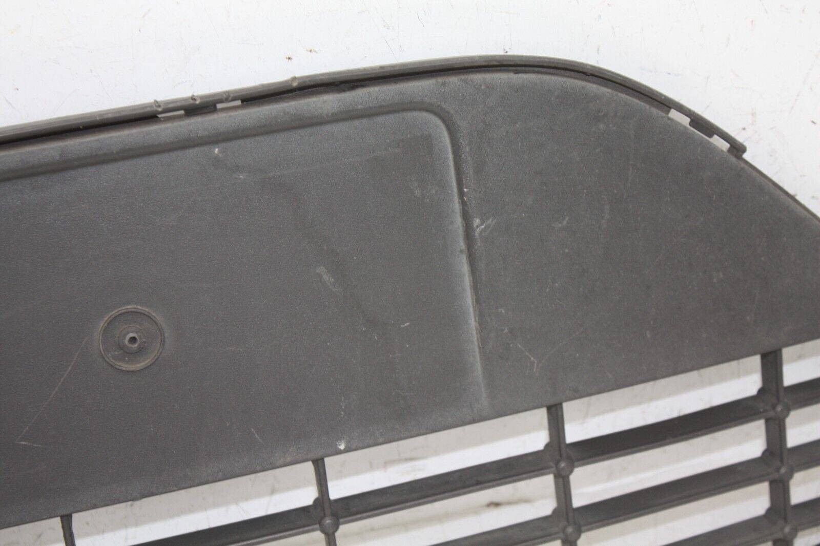 Ford-Focus-Front-Bumper-Grill-2008-TO-2011-8M51-17B968-BE-Genuine-DAMAGED-176410989719-6