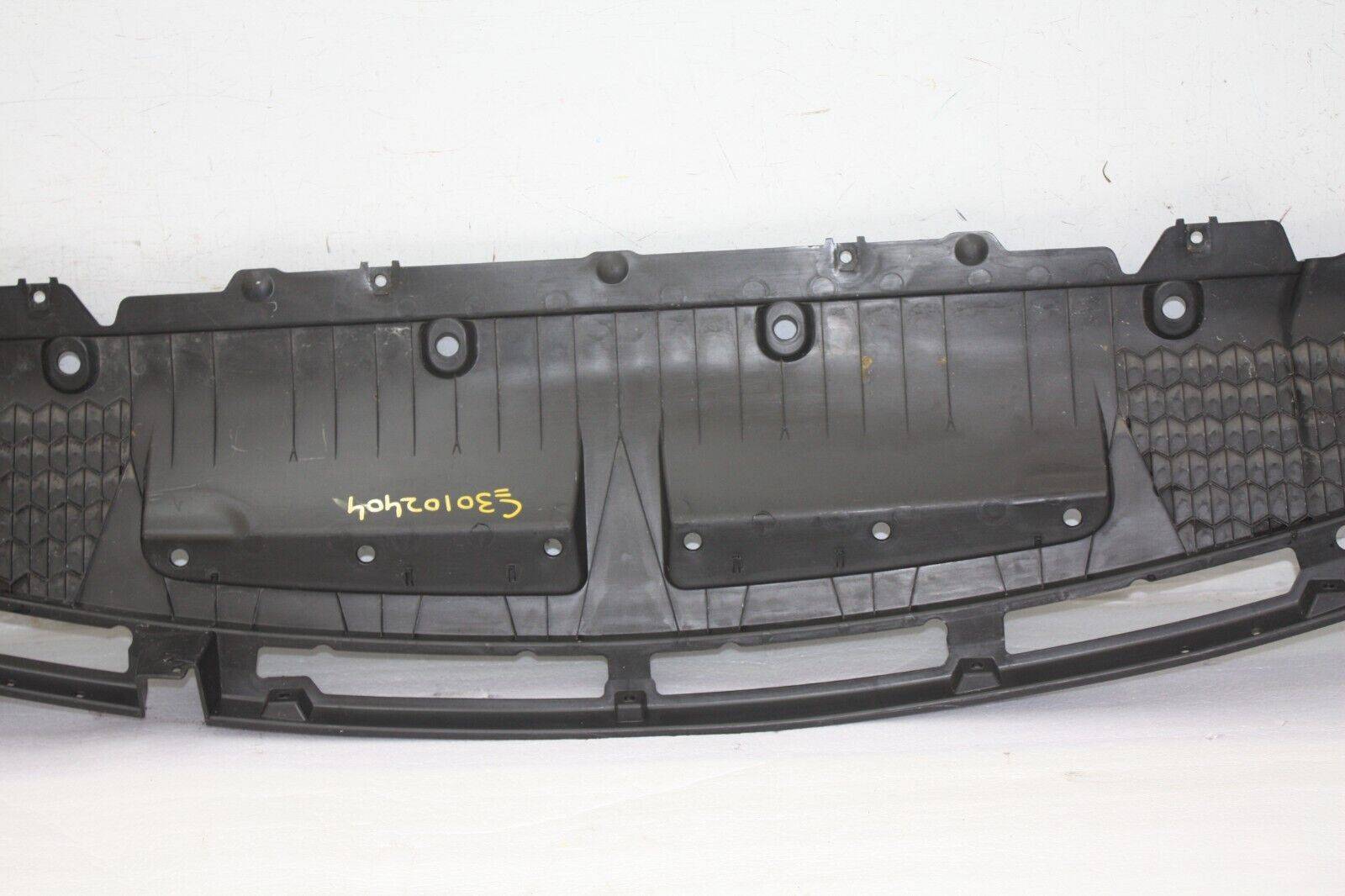 Ford-Kuga-Front-Bumper-Under-Tray-2020-ON-LV4B-A8B384-J-Genuine-DAMAGED-176655454539-13