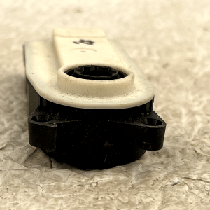 Ford Puma Mk2 Shutter Grille Actuator Motor GN15-8476-AD Genuine - Image 5