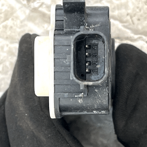 Ford Puma Mk2 Shutter Grille Actuator Motor GN15-8476-AD Genuine - Image 7