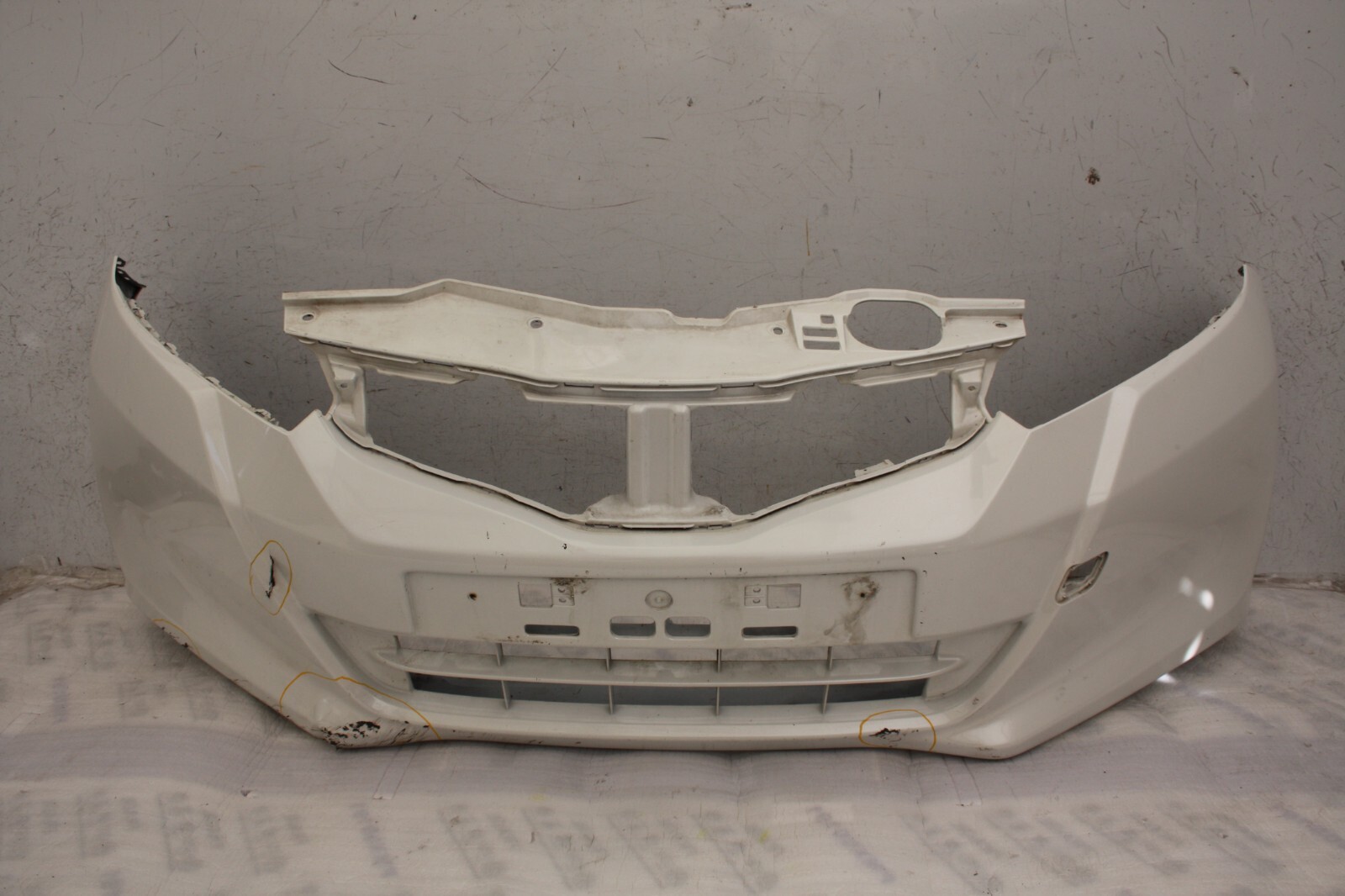 Honda Jazz Front Bumper 2011 TO 2015 71101-TF0-ZX00 Genuine *DAMAGED*