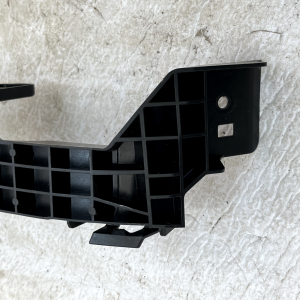Honda ZR-V Front Right Headlight Headlamp Mounting Bracket 2024 ON 71240-3W0-A0 - Image 3