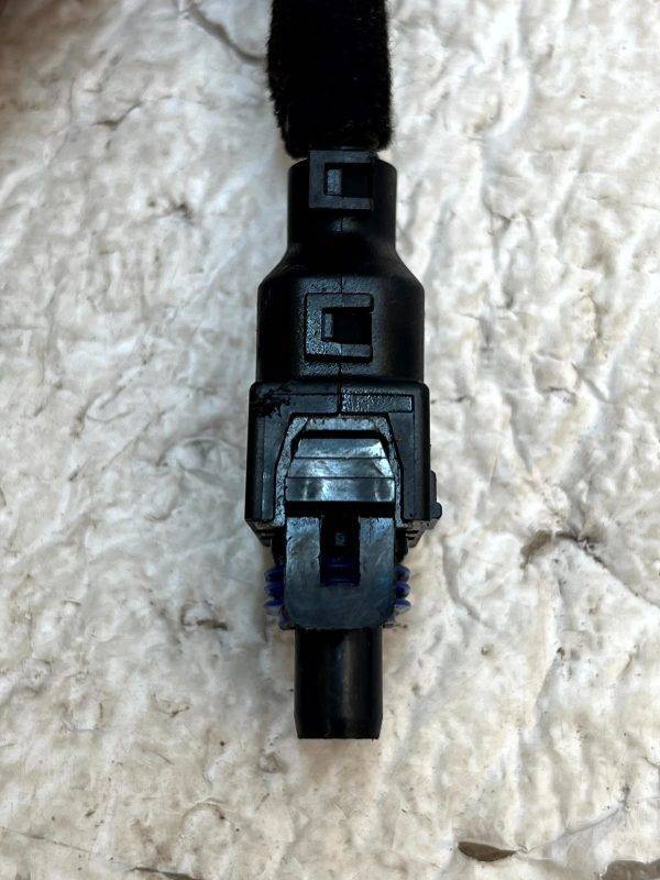 Hyundai i30 2 Pin Wiring Loom Harness Plug Connector MG633125 Genuine 178456427499 5