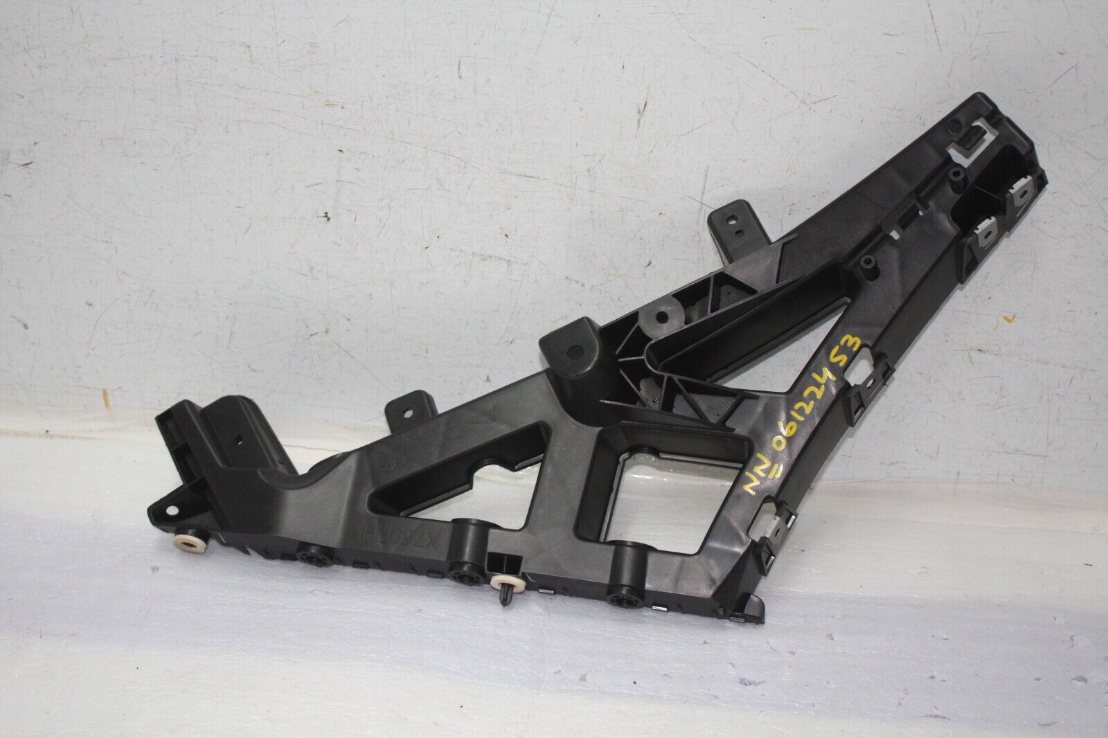 Jaguar XE X760 Rear Bumper Right Bracket 2015 ON GX73-17A881-AB Genuine