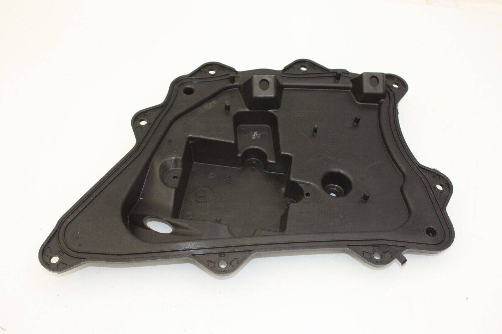 Jaguar-XE-X760-Rear-Right-Door-Holder-Control-Unit-Bracket-GX73-24766-AD-176602472619-2