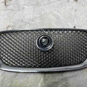 Jaguar XF X250 Front Bumper Grille 2008 TO 2015 8X23-8A100-AA Genuine - Image 4