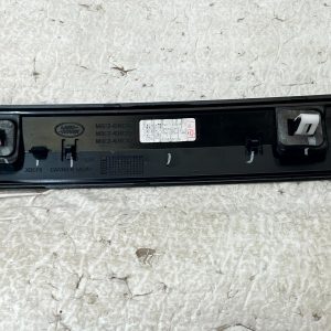 LR Range Rover Vogue L460 Rear Tailgate Molding Trim 2022 ON M8E2-404C42 Genuine 29 LR Range Rover Vogue L460 Rear Tailgate Molding Trim 2022 ON M8E2-404C42 Genuine - Image 13