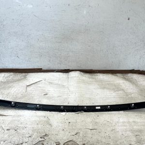 LR Range Rover Vogue L460 Rear Tailgate Molding Trim 2022 ON M8E2-404C42 Genuine 24 LR Range Rover Vogue L460 Rear Tailgate Molding Trim 2022 ON M8E2-404C42 Genuine - Image 8