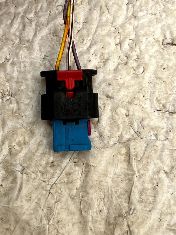 Land Rover Defender Discovery Parking Sensor Plug Connector 322363435 Genuine 3 Land Rover Defender Discovery Parking Sensor Plug Connector 322363435 Genuine 178447775069 4