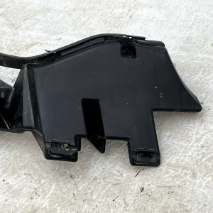 Land Rover Discovery 5 L462 Front Bumper Right Bracket 2017 ON HY32-17C862-AA - Image 5