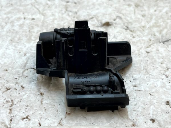 Land Rover PDC Parking Distance Sensor Holder Bracket M8E2 15B853 A Genuine 178505493439 6