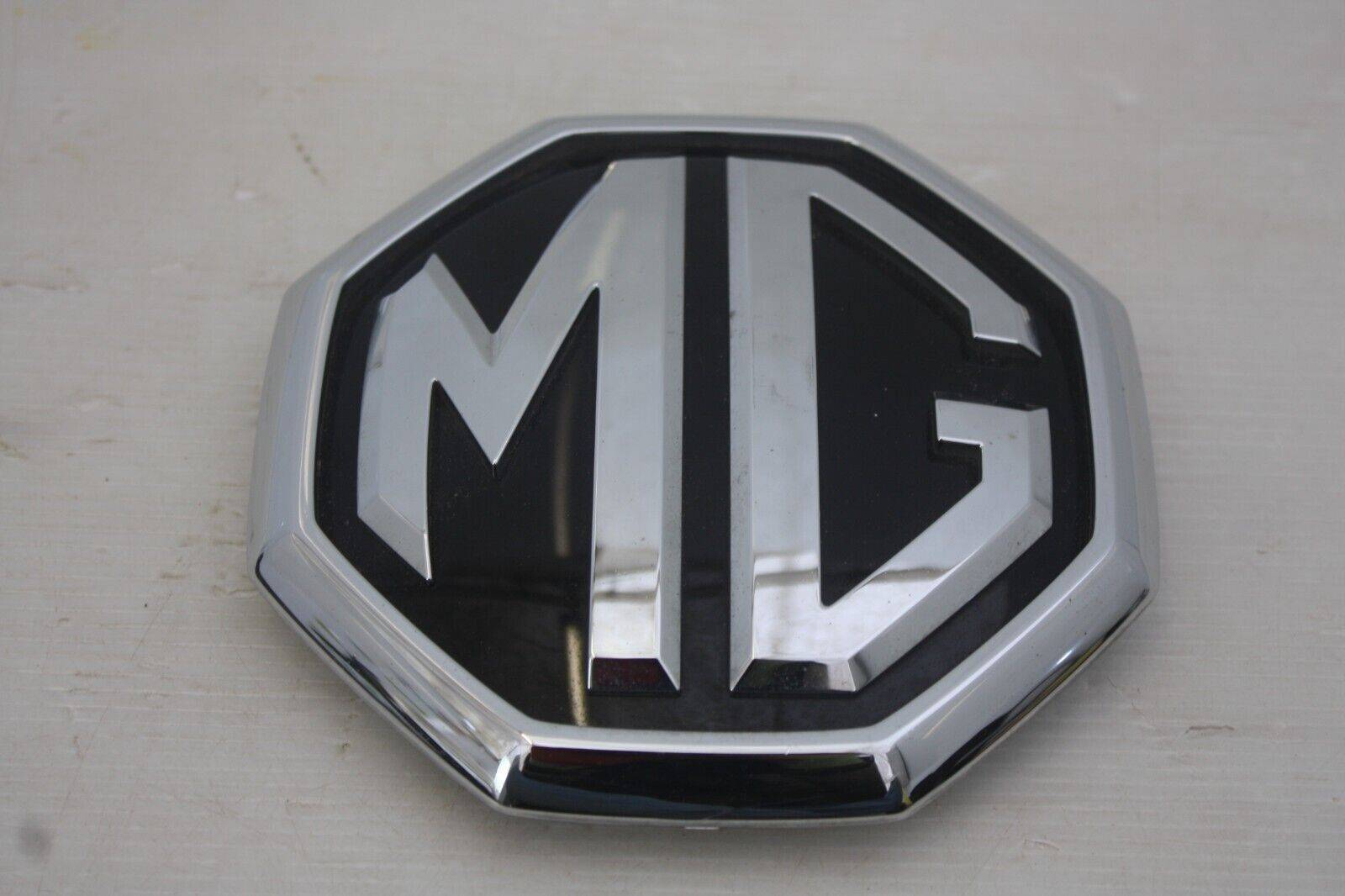 MG ZS Front Bumper Grill Badge 10647805 Genuine 175845767659
