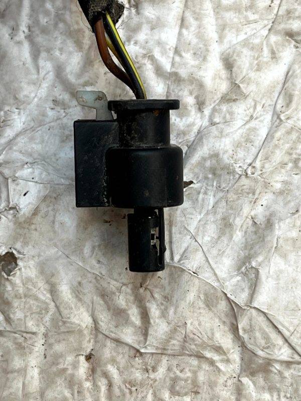 Mercedes A B C E CLA GLA PDC Parking Sensor Plug Connector A0225452426 Genuine 178436178769 5