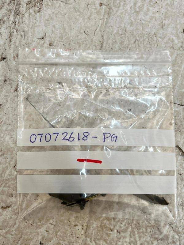 Mercedes A B C E CLA GLA PDC Parking Sensor Plug Connector A0225452426 Genuine 178436178769 9