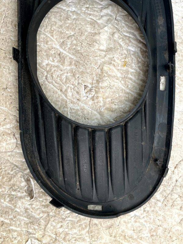 Mercedes A Class Rear Right Bumper Exhaust Cover Trim 18 23 A1778856201 Genuine 178560614209 8