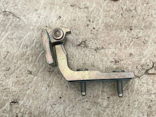 Mercedes A Class W177 Rear Left Door Lower Hinge 2018 2023 A1777302502 Genuine 178313706249 8