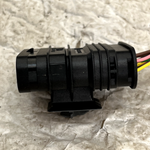 Mercedes C Class W204 PDC Parking Sensor Loom Plug Connector A0001534524 Genuine - Image 4