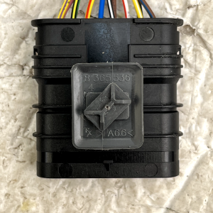 Mercedes C Class W204 PDC Parking Sensor Loom Plug Connector A0001534524 Genuine - Image 5