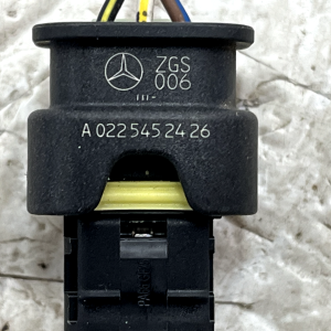 Mercedes C-Class W205 PDC Sensor Wiring Loom Plug Connector A0225452426 Genuine - Image 6