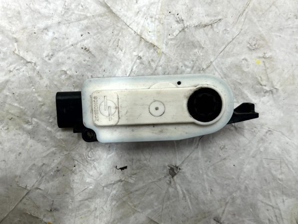 Mercedes-CLA-C118-X118-W177-HVAC-Air-Intake-Actuator-Motor-5878R1000-Genuine-177650720069