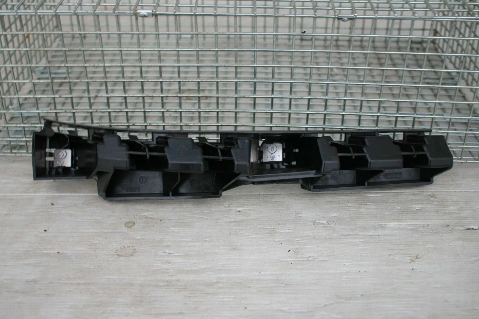 Mercedes CLS Class C218 Left Rear Bumper Slide Bracket Support 11 TO 14 Genuine