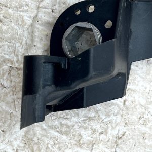 Mercedes E Class W213 Front Right Headlight Lamp Mount Bracket 20762502 Genuine - Image 4