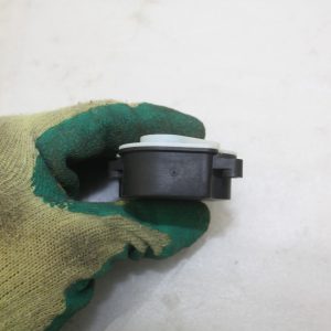 Mercedes E Class W213 Intake Actuator Motor 1315-888-00018 Genuine - Image 7