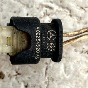 Mercedes E W213 Rear Tailgate Switch Sensor Module 2016-2020 A2139052403 Genuine - Image 12