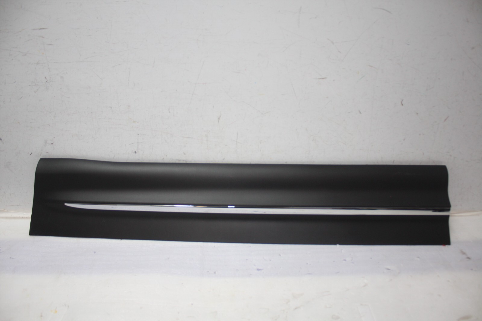 Mercedes GLB EQB X247 Front Right Door Moulding 2020 TO 2023 A2477274900 Genuine