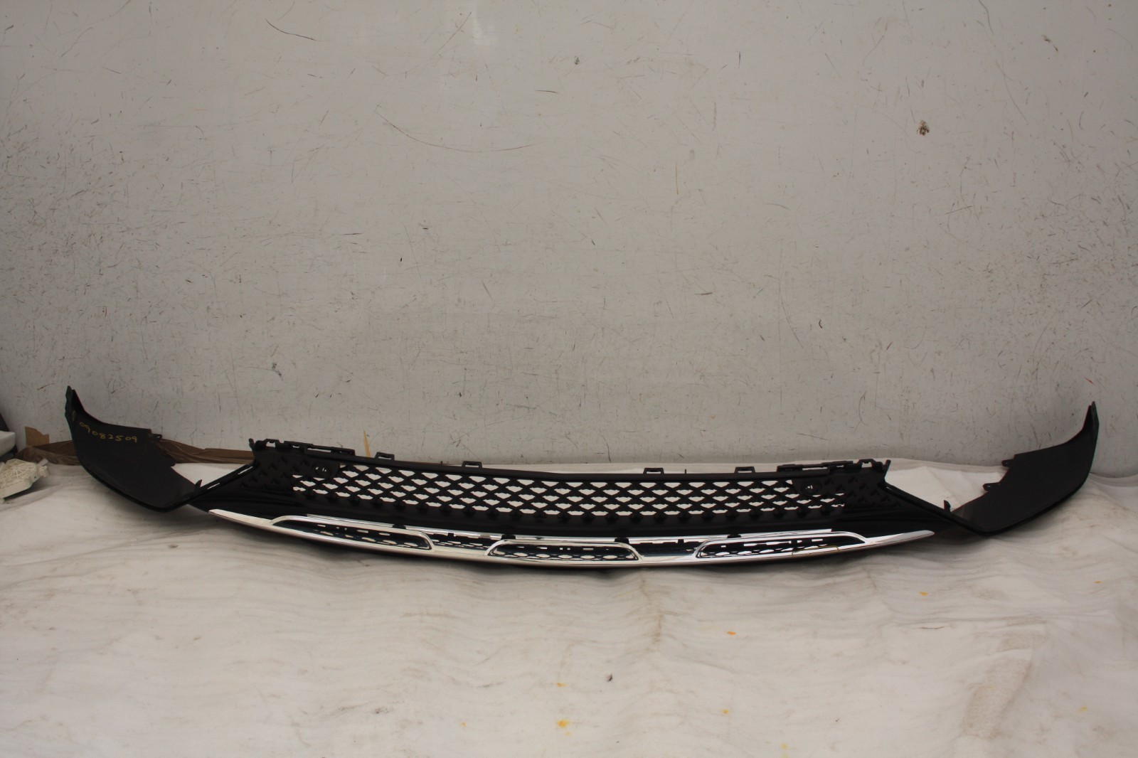 Mercedes GLC X254 AMG Front Bumper Lower Section 2023 ON A2548853101 *DAMAGED*
