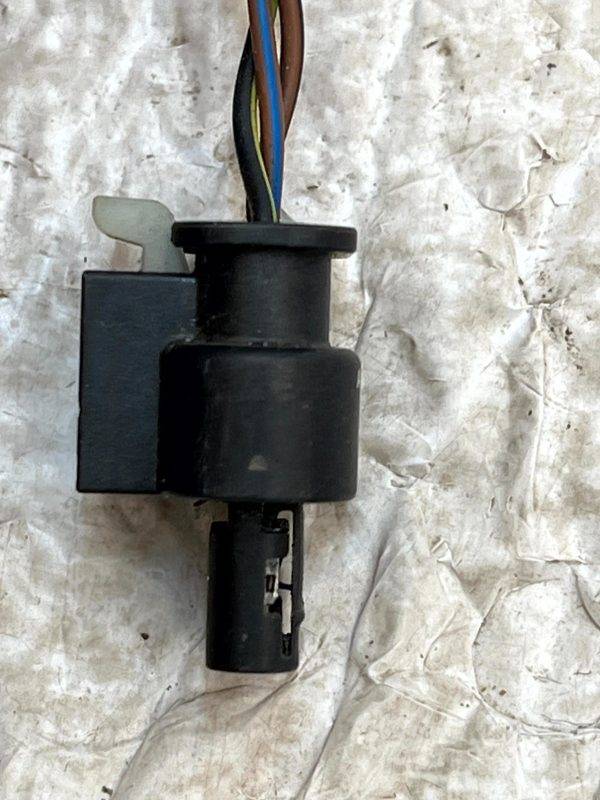 Mercedes GLE W166 PDC Parking Sensor Plug Connector 15 TO 19 A0225452426 Genuine 5 Mercedes GLE W166 PDC Parking Sensor Plug Connector 15 TO 19 A0225452426 Genuine 178432049379 6