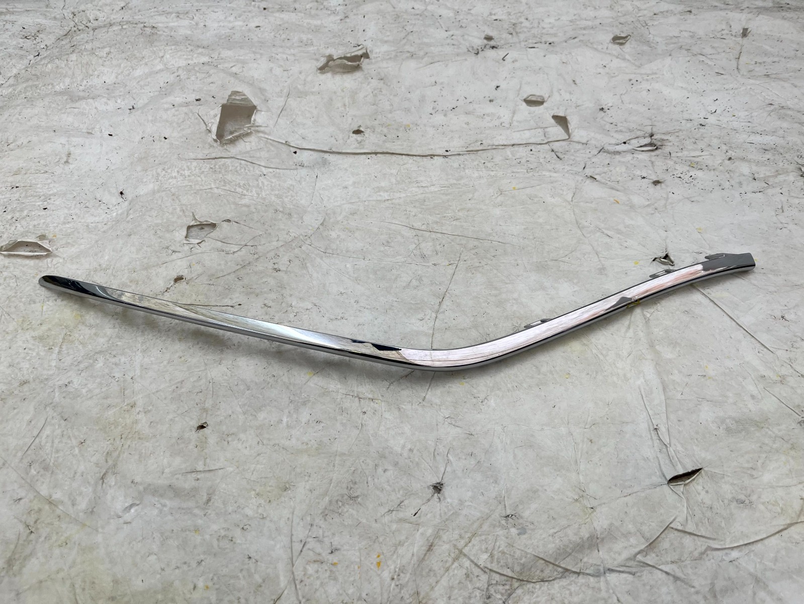 Mercedes GLE W167 Front Bumper Lower Right Molding Trim 2019 TO 2023 A1678851810