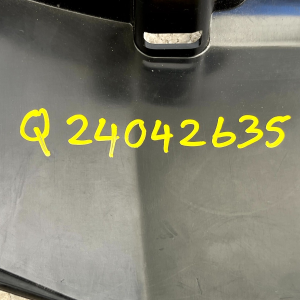Mercedes Sprinter W906 Front Right Mud Flap Guard 2006-2017 A9068820104 Genuine - Image 11