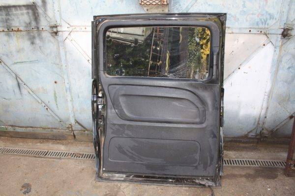 Mercedes V Class Vito W447 Left Side Sliding Door DAMAGED 178507815489 7