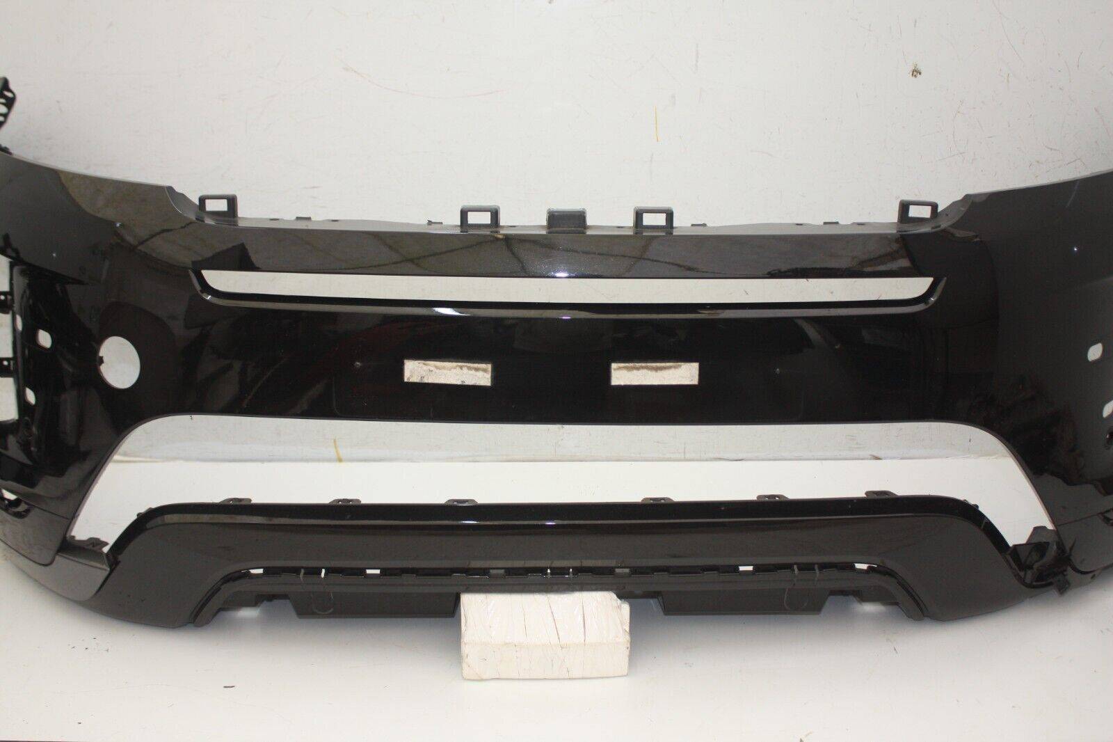 Range-Rover-Evoque-Dynamic-Front-Bumper-2019-ON-K8D2-17F003-E-Genuine-DAMAGED-176636408499-2