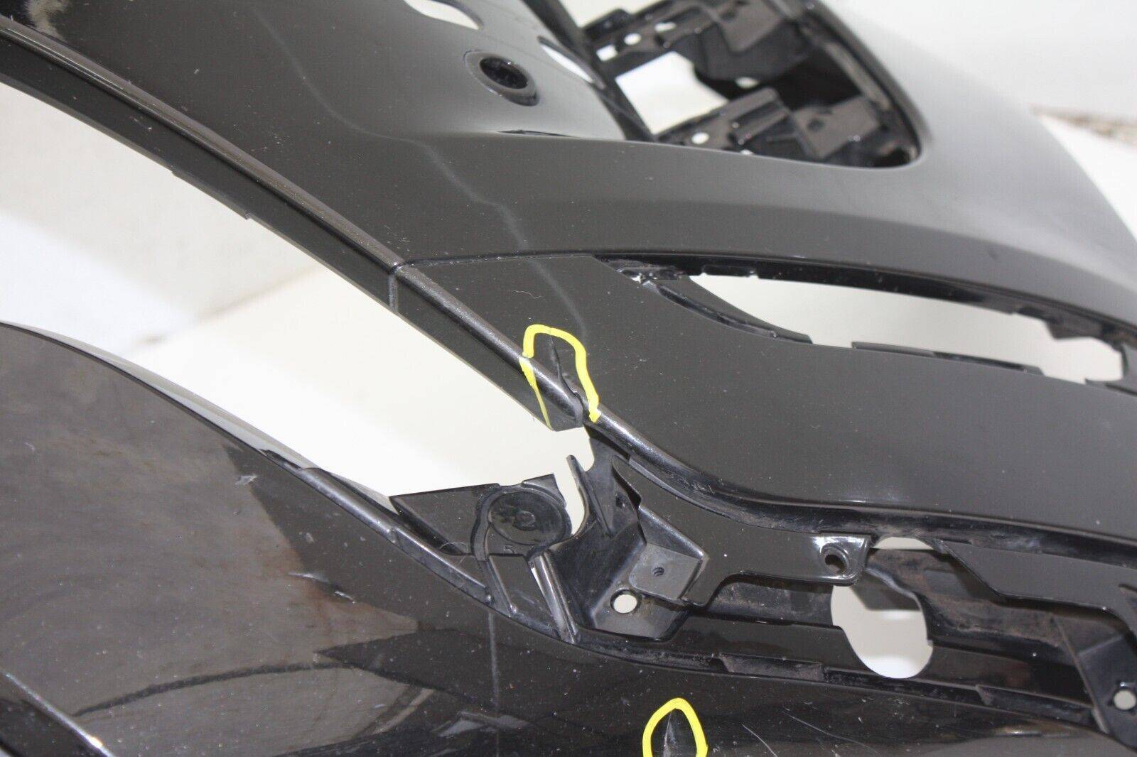 Range-Rover-Evoque-Dynamic-Front-Bumper-2019-ON-K8D2-17F003-E-Genuine-DAMAGED-176636408499-3