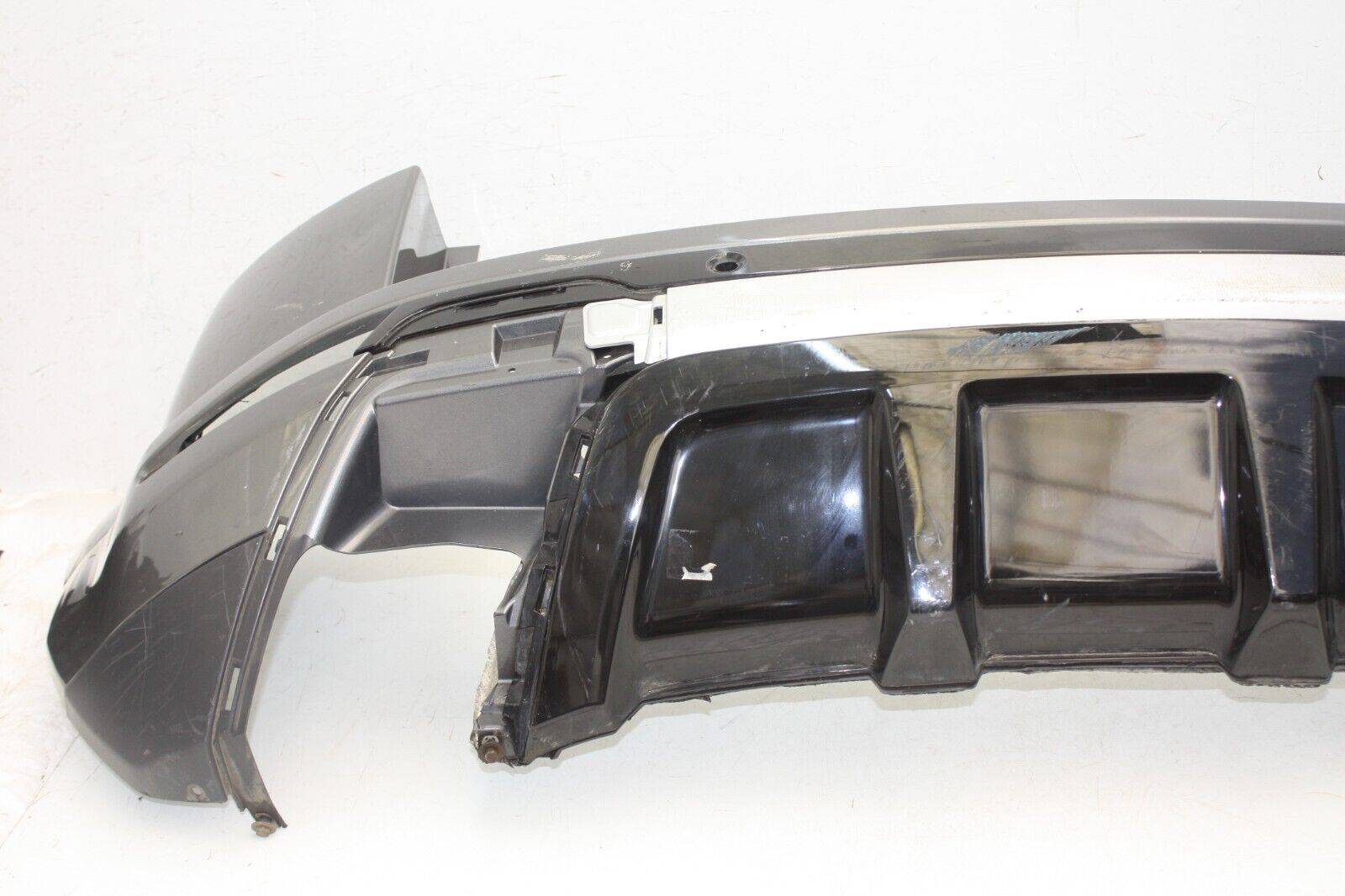 Range-Rover-Evoque-Dynamic-Rear-Bumper-2015-TO-2019-EJ3M-17D781-A-Genuine-176623582219-8