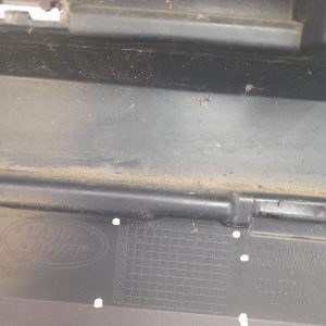 Range Rover Evoque Dynamic Rear Bumper 2019 ON K8D2-17D781-AAW Genuine *DAMAGED* - Image 13