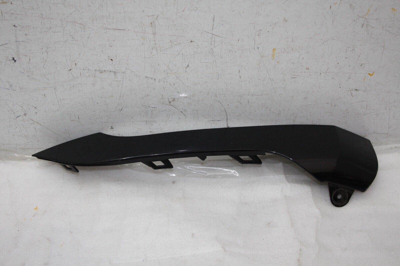 Range Rover Evoque Front Bumper Left Trim 2019 ON K8D2-17E785-AB Genuine