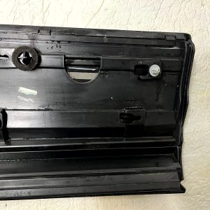 Range Rover Evoque L551 Front Left Door Molding 2019 ON K8D2-21065-B Genuine - Image 17