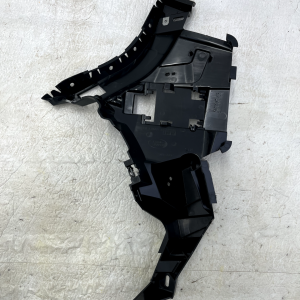 Range Rover Evoque L551 Rear Bumper Left Bracket 2019 ON M8D2-17B931-A Genuine - Image 6