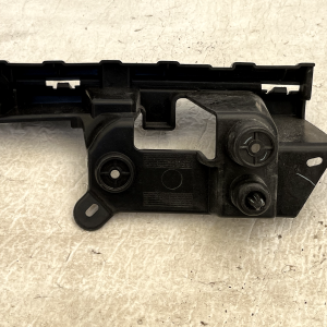 Range Rover Evoque L551 Rear Bumper Mount Bracket 2019 ON K8D2-17E855-A Genuine - Image 11
