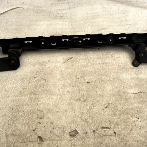 Range Rover Evoque L551 Rear Bumper Mount Bracket 2019 ON K8D2-17E855-A Genuine - Image 7