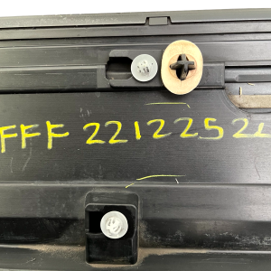 Range Rover Evoque R Dynamic Front Right Lower Door Moulding 19 ON K8D2-21064-C - Image 18