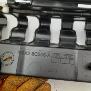 Range Rover Sport Rear Bumper Support Bracket 2022 ON N9X2-8C206-A *DAMAGED* - Image 8