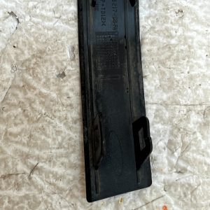 Range Rover Velar L560 Front Bumper Left Cover Trim 17-23 J8A2-15B217-DB Genuine 15 Range Rover Velar L560 Front Bumper Left Cover Trim 17-23 J8A2-15B217-DB Genuine - Image 6