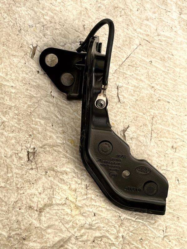 Range Rover Velar L560 Rear Left Tailgate Hinge 2017-2023 J8A2-42901-AC Genuine 3 Range Rover Velar L560 Rear Left Tailgate Hinge 2017 2023 J8A2 42901 AC Genuine 178556541239 4