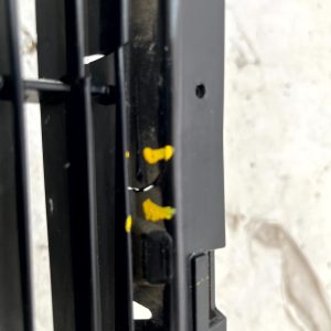 Range Rover Vogue L460 Front Bumper Lower Grill 2022 ON M8E2-17F791-A *DAMAGED* - Image 8