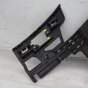 Range Rover Vogue L460 Front Right Bracket 2022 ON *ONE CLIP DAMAGED* - Image 13