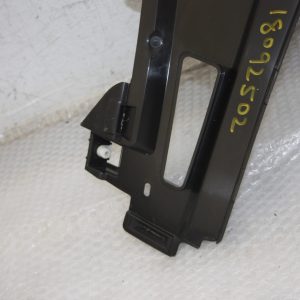 Range Rover Vogue L460 Front Right Bracket 2022 ON *ONE CLIP DAMAGED* - Image 5